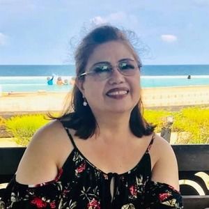 Meet your Posher, Elizabeth